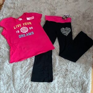 NWT yogas and tee juniors outfit